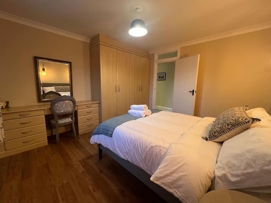 The Annex At Merley Mews Poole Extérieur photo